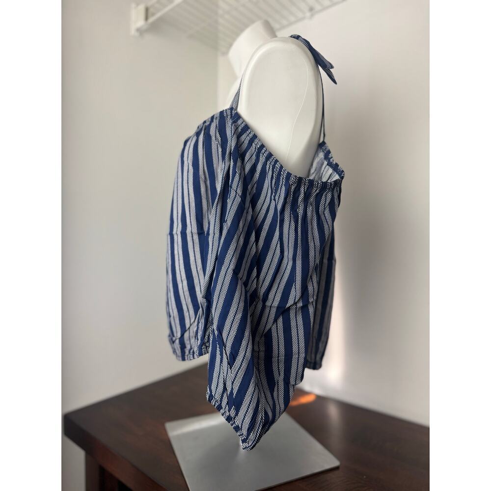 Torrid Navy Blue Striped Challis Crop, Off the Shoulder, Size 1X NWT - Picture 4 of 7